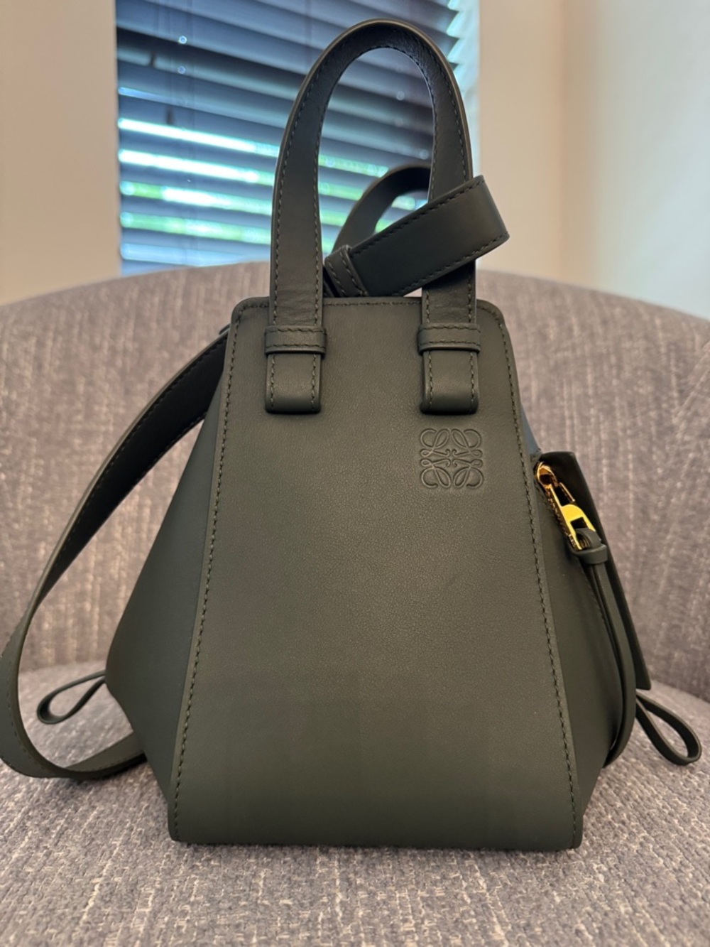 Loewe Mini Tote in Dark Green Leather - Picture 4 of 8